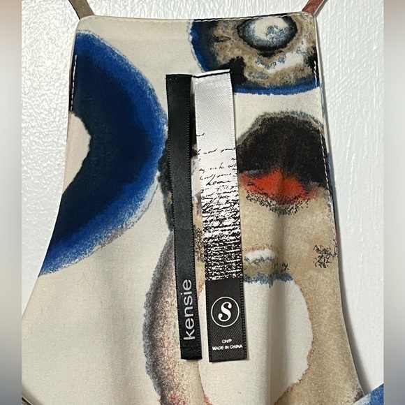 Kensie abstract satin tank top, VGUC, sz small - Picture 3 of 4